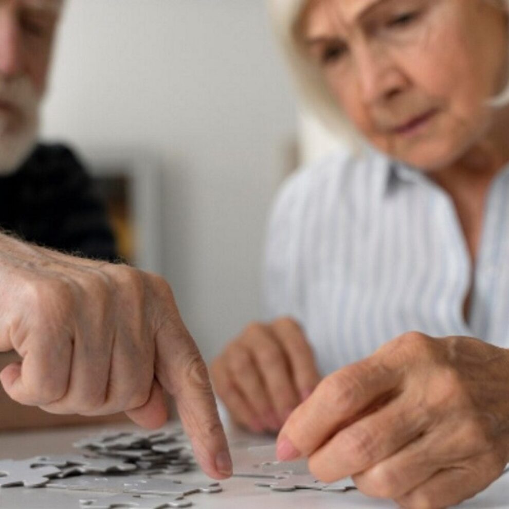 Alzheimer sintomas precoces podem surgir 20 anos antes