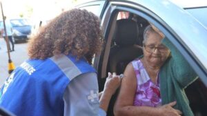 Drive-thru vacina gripe Campo Grande estendido até 24
