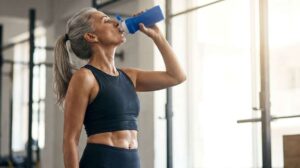 Melhor exercício para definir a barriga após os 40