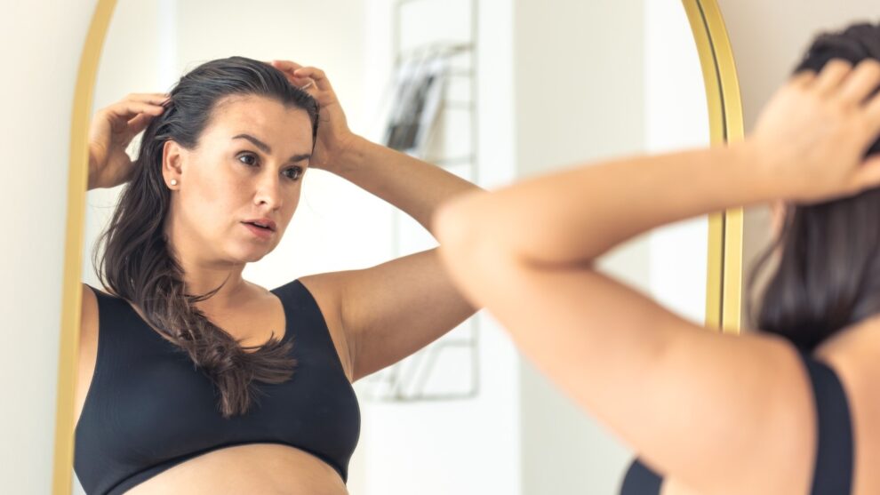 Autoestima pós-parto: por que tantas mulheres não se reconhecem no corpo?