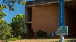 UnB realiza ato público em memória do advogado Paulo de Tarso
