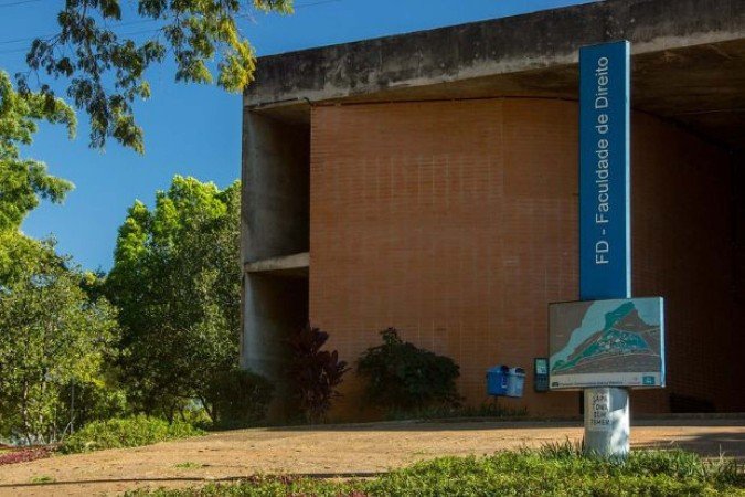 UnB realiza ato público em memória do advogado Paulo de Tarso