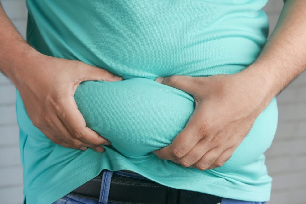 Combinação de gordura abdominal e baixa vitamina D dobra risco de morte